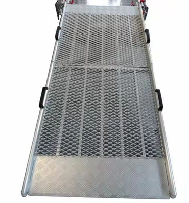 Personnalisation Rampe de fourgon handicapé et rampe en aluminium pour fauteuil roulant pour minibus et rampe de fourgon handicapé